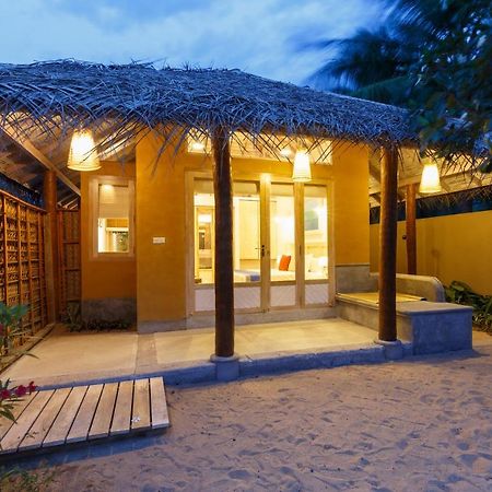 Vacanzaa Resort Kalpitiya Exterior photo